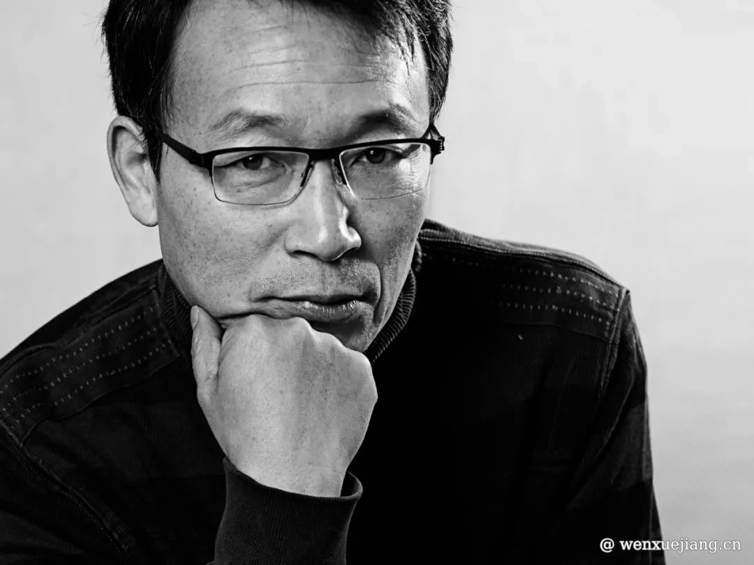 <p>作家经典照片</p>