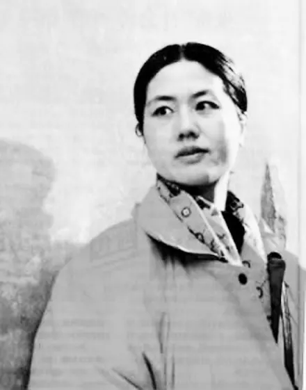 <p>作家王安忆的老照片</p>